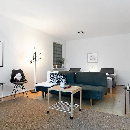 Arctic Sky Apartment