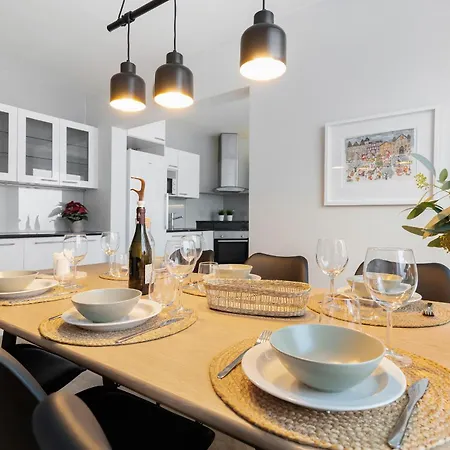 Arctic Sky Apartment